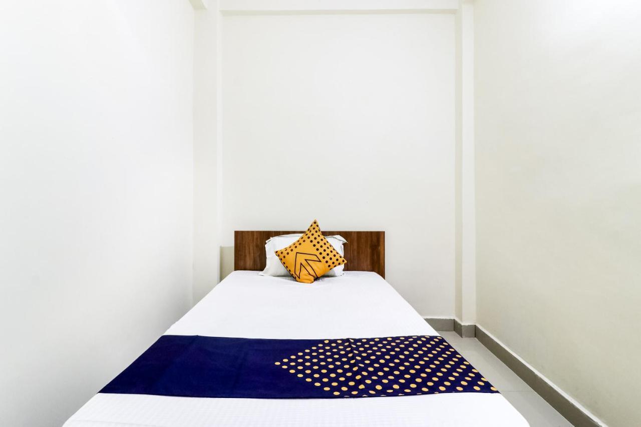 Oyo 40073 Yash Homestay Samarda Kaliāsot Exterior foto